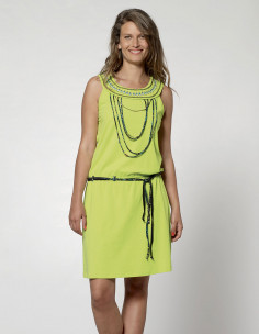 Robe maille encolure collier