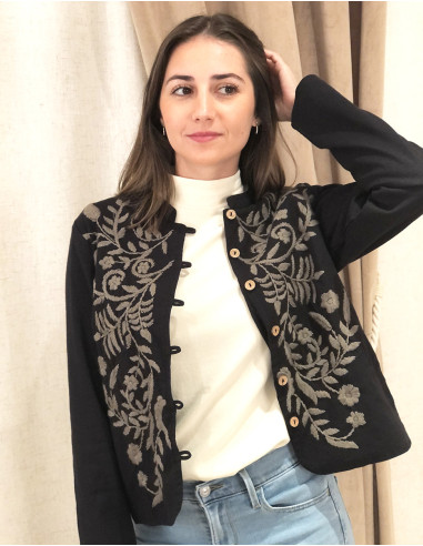 Veste coton unie brodée grosses fleurs